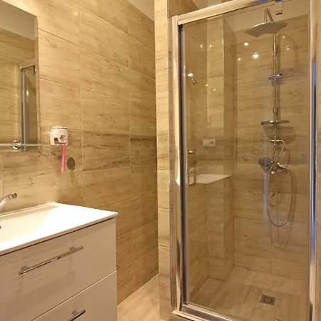 Au Private In Quarto em Acomodações Particulares *